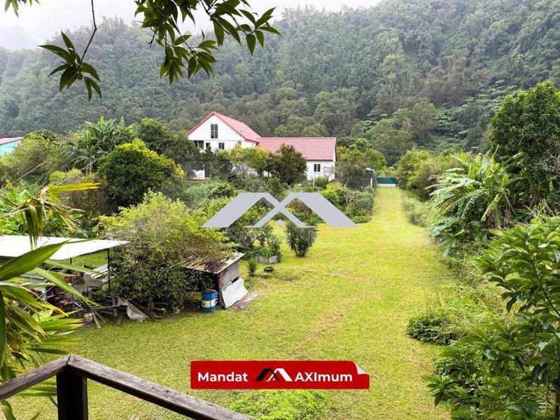 Maison - 400 m² - 10 pièces