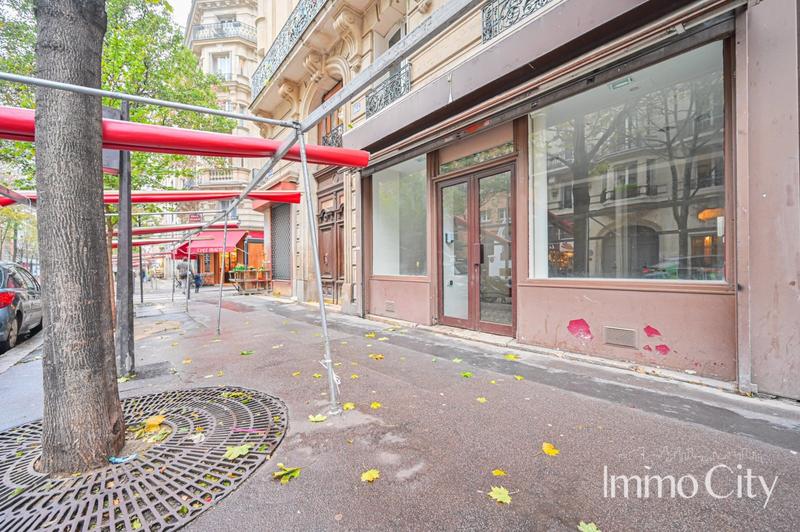 Local commercial - 65 m² - 2 pièces