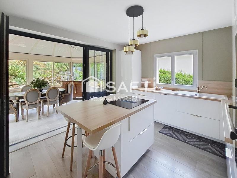 Maison - 138 m² - 5 pièces