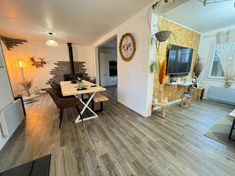 Maison - 121 m² - 7 pièces