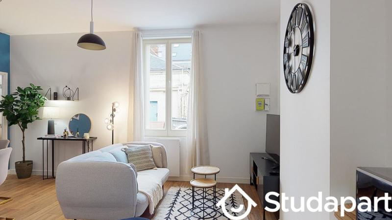 Chambre - 11 m² - 1 pièce