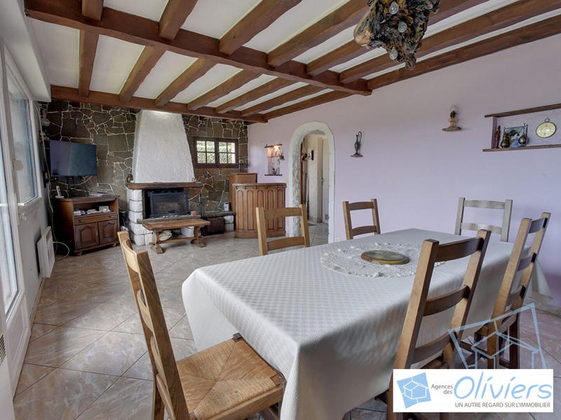 Maison - 110 m² - 6 pièces