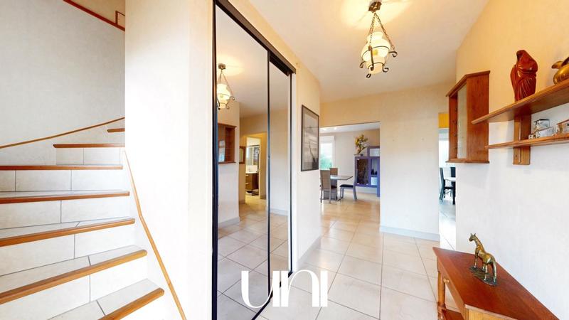 Maison - 166 m² - 6 pièces