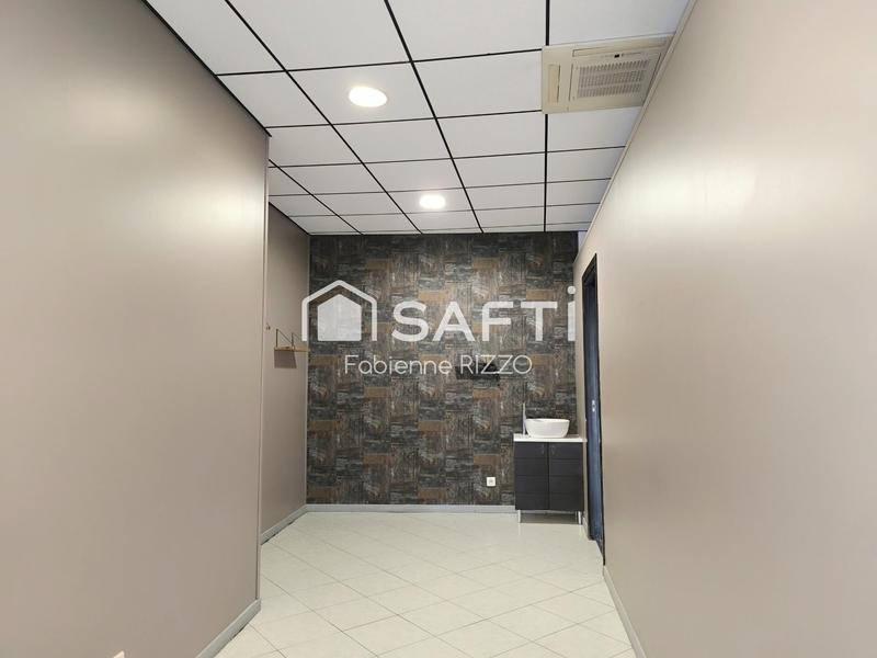 Bureau - 146 m² - 8 pièces