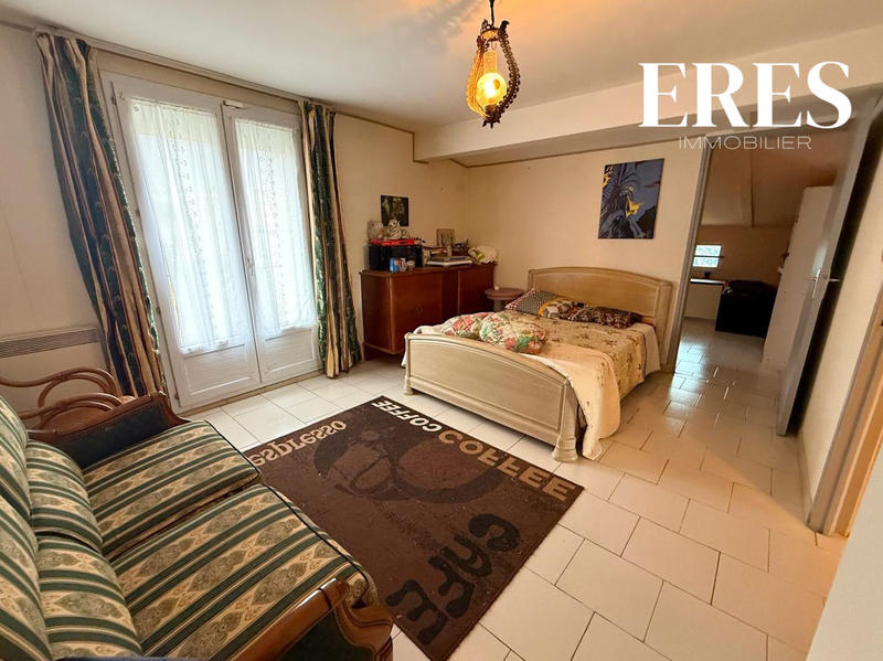 Maison ancienne - 250 m² - 7 pièces