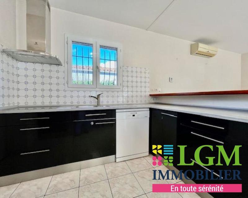 Maison - 90 m² - 4 pièces