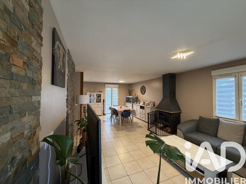 Maison - 98 m² - 5 pièces