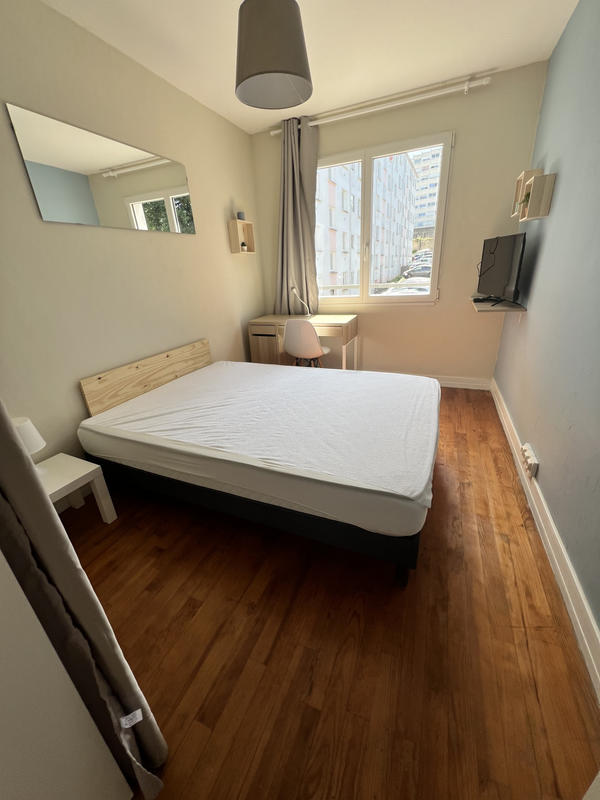 Appartement - 12 m² - 5 pièces