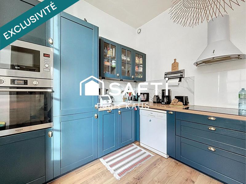 Maison - 220 m² - 8 pièces