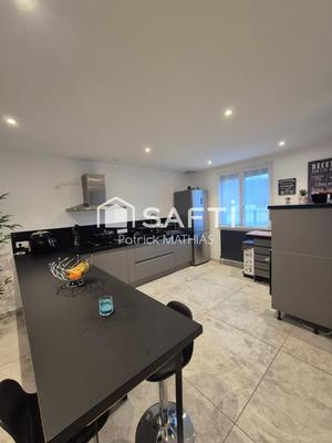 Maison de village - 95 m² - 5 pièces