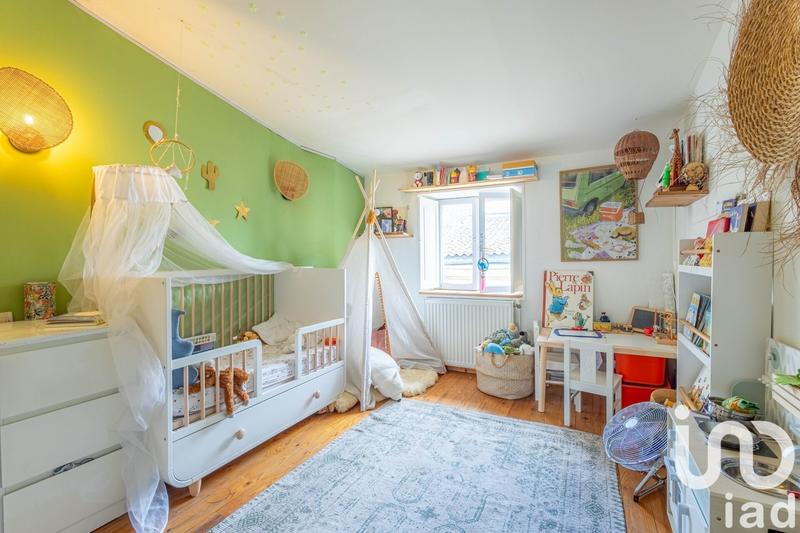 Appartement - 90 m² - 3 pièces