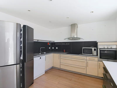 Appartement - 130 m² - 4 pièces