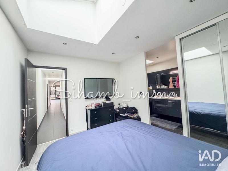 Local commercial - 150 m² - 3 pièces