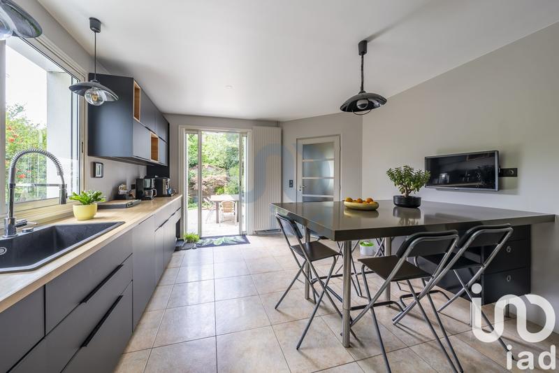 Maison - 170 m² - 6 pièces