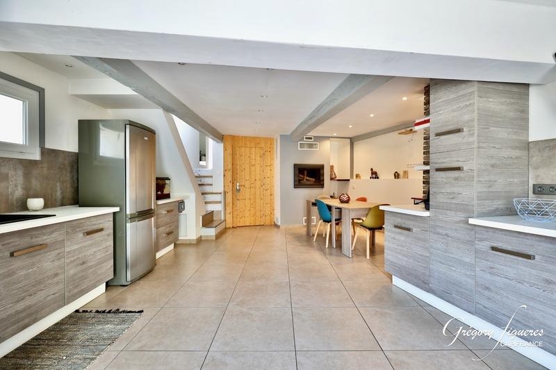 Maison - 85 m² - 4 pièces