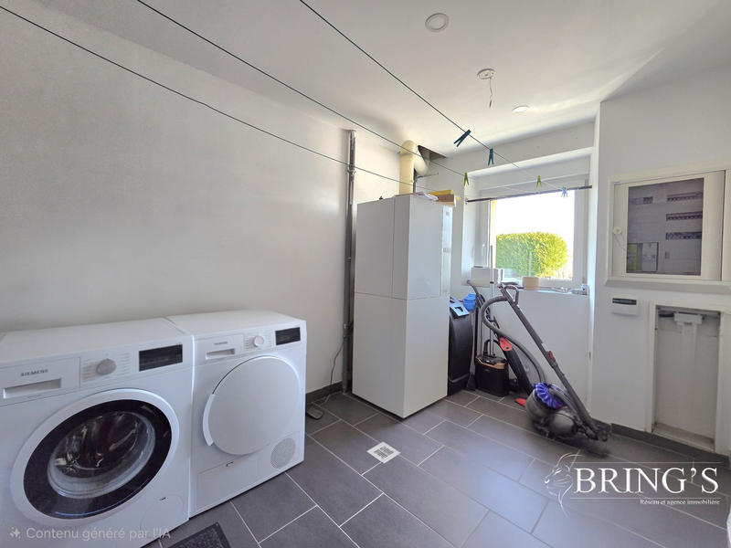 Maison ancienne - 275 m² - 7 pièces