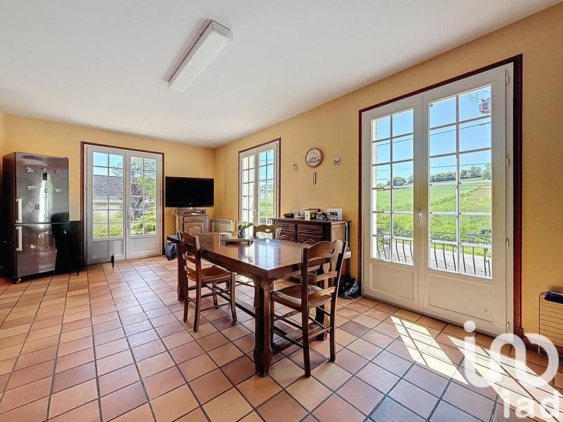 Maison - 159 m² - 6 pièces