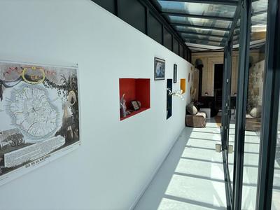 Maison - 295 m² - 9 pièces