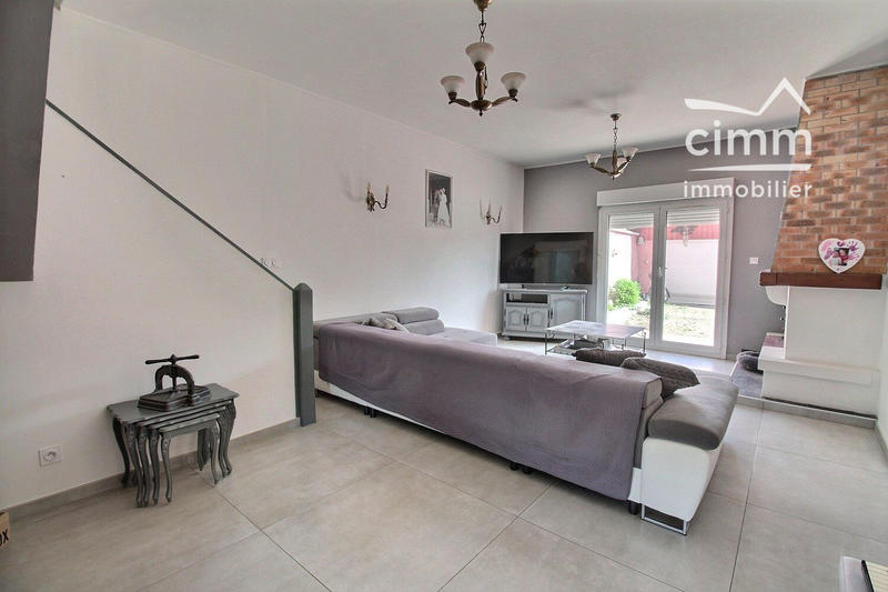 Maison - 209 m² - 8 pièces