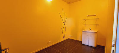 Local d'activités - 383 m²