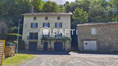 Maison - 160 m² - 7 pièces