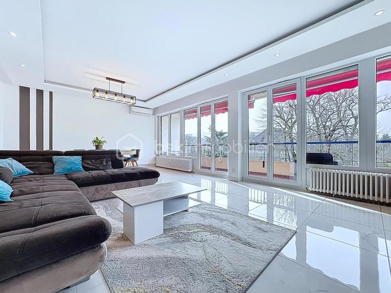 Appartement - 128 m² - 5 pièces