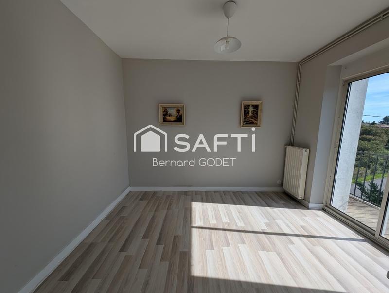 Maison - 205 m² - 9 pièces