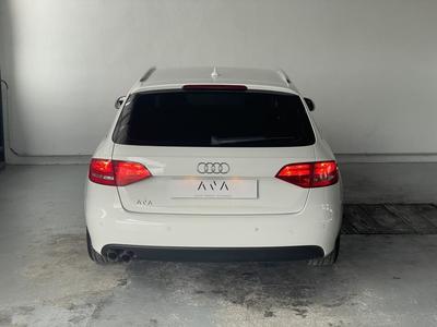 Audi A4 Avant 2.0 Tdi 140ch s line Multitronic