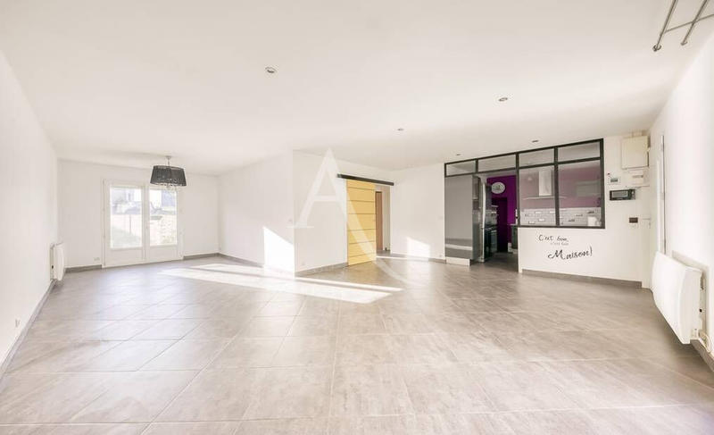 Maison - 75 m² - 5 pièces