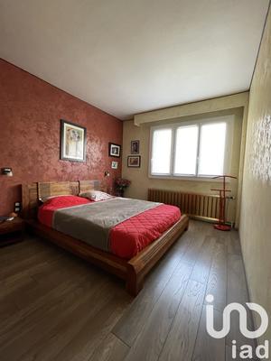 Maison - 137 m² - 6 pièces