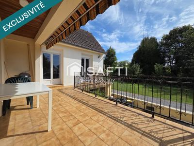 Maison - 97 m² - 6 pièces