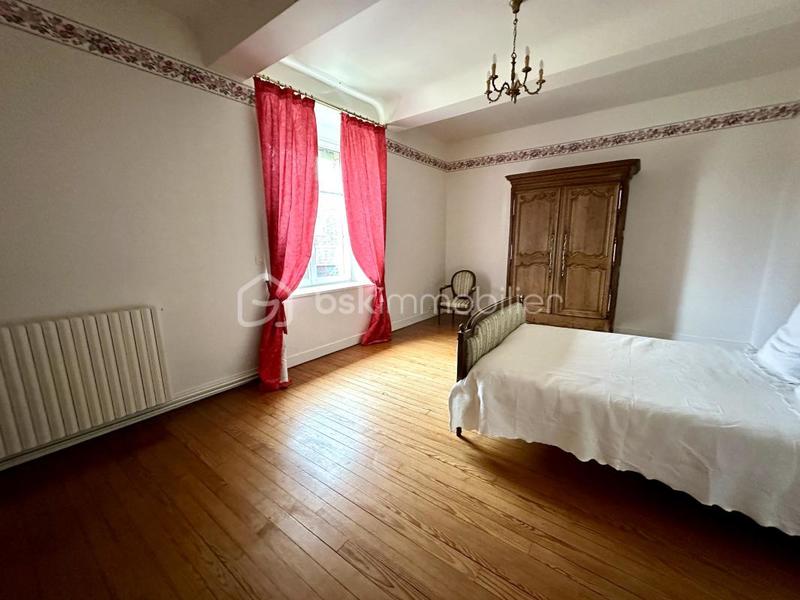 Corps de ferme - 202 m² - 7 pièces