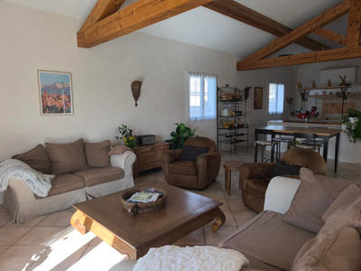 Maison - 230 m² - 7 pièces