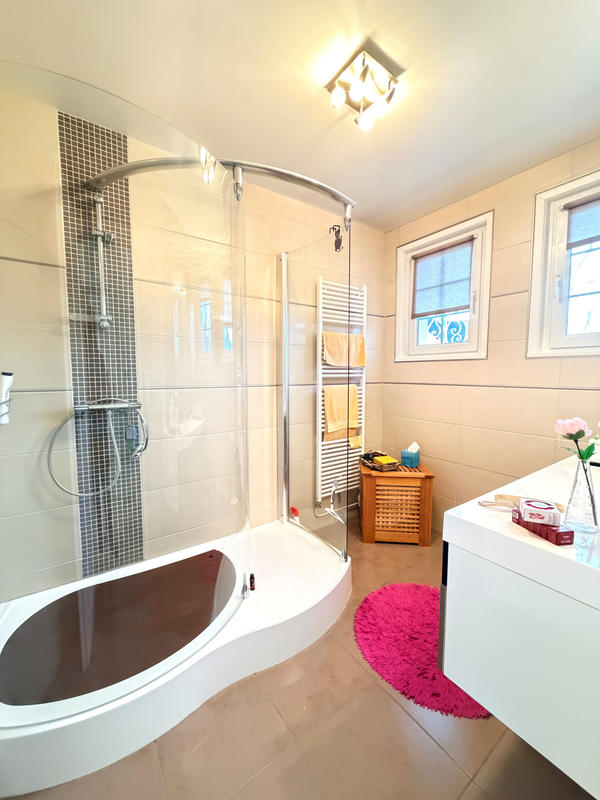 Maison - 171 m² - 7 pièces