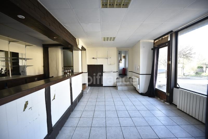 Local d'activité / Entrepôt - 160 m² - 7 pièces