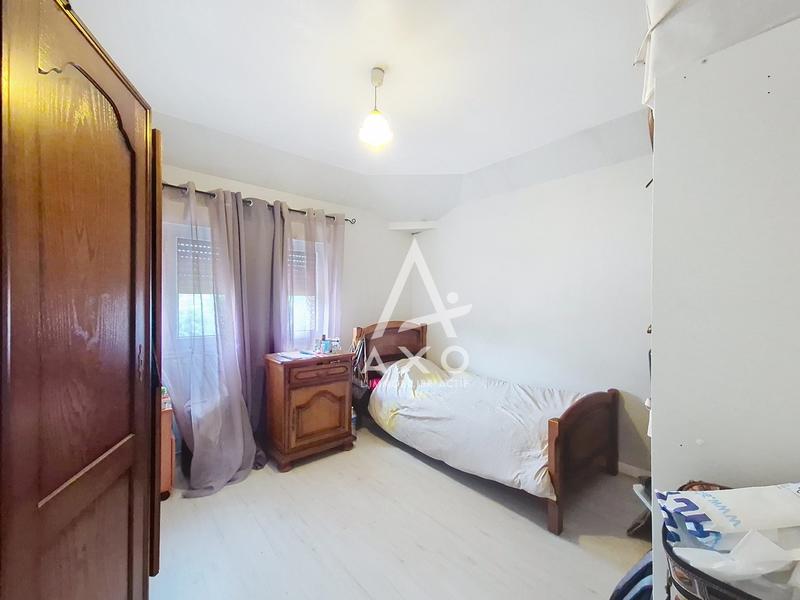 Maison - 147 m² - 9 pièces