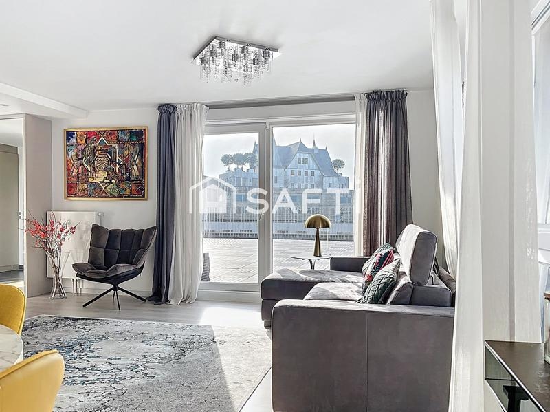 Appartement - 99 m² - 6 pièces