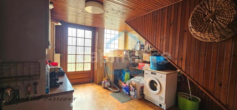 Maison - 244 m² - 9 pièces