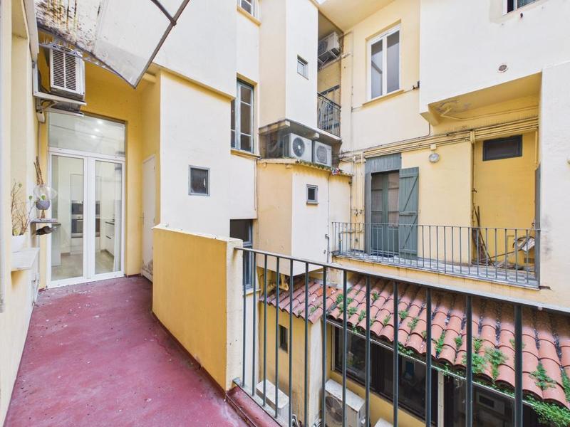 Appartement - 81 m² - 4 pièces