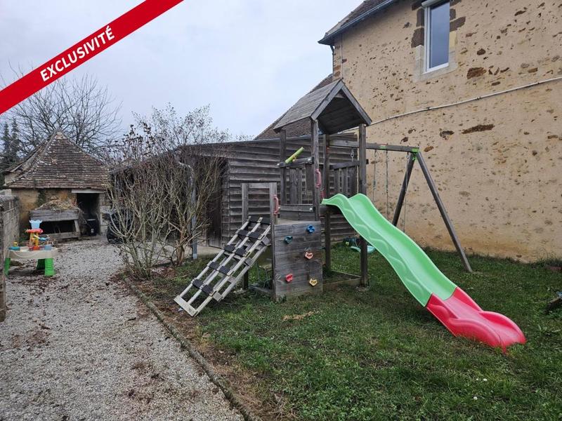 Maison - 100 m² - 5 pièces