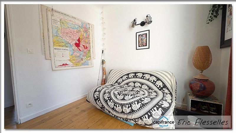 Maison - 208 m² - 9 pièces