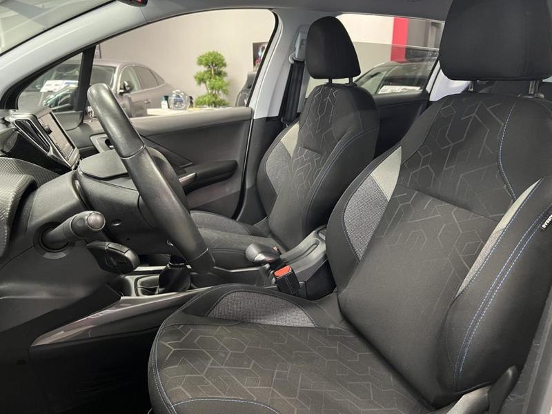Peugeot 2008 1.2i Pt 82 cv Style / Garantie 12 Mois