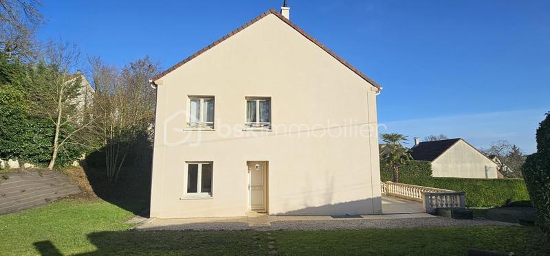 Demeure - 240 m² - 8 pièces