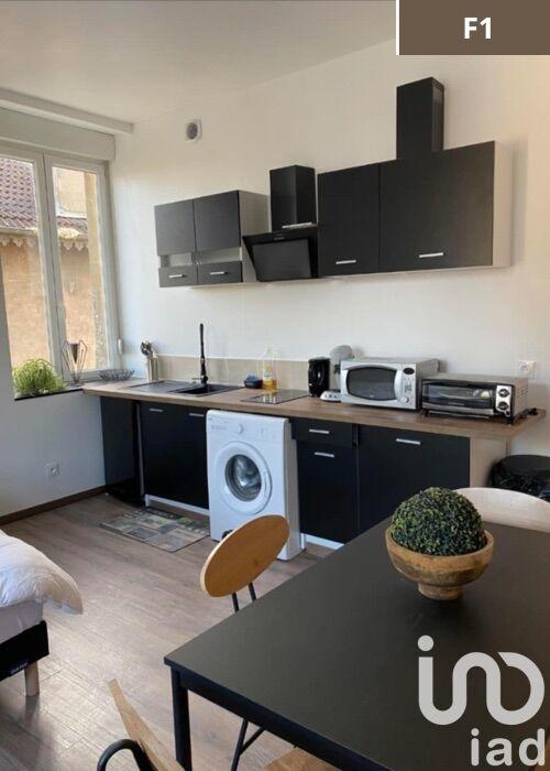 Appartement - 182 m² - 8 pièces