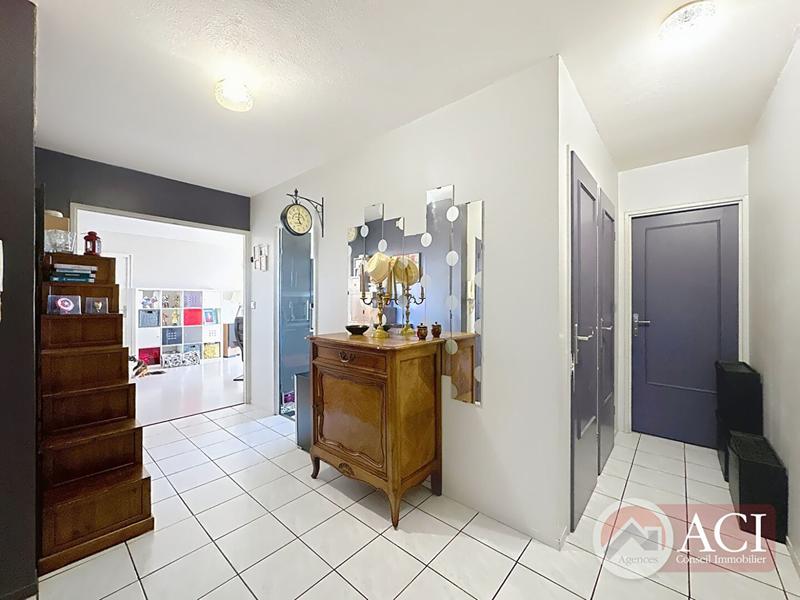 Appartement - 82 m² - 4 pièces