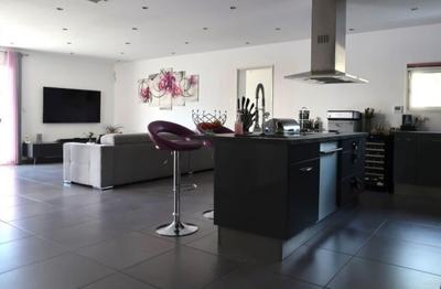 Maison - 89 m² - 4 pièces