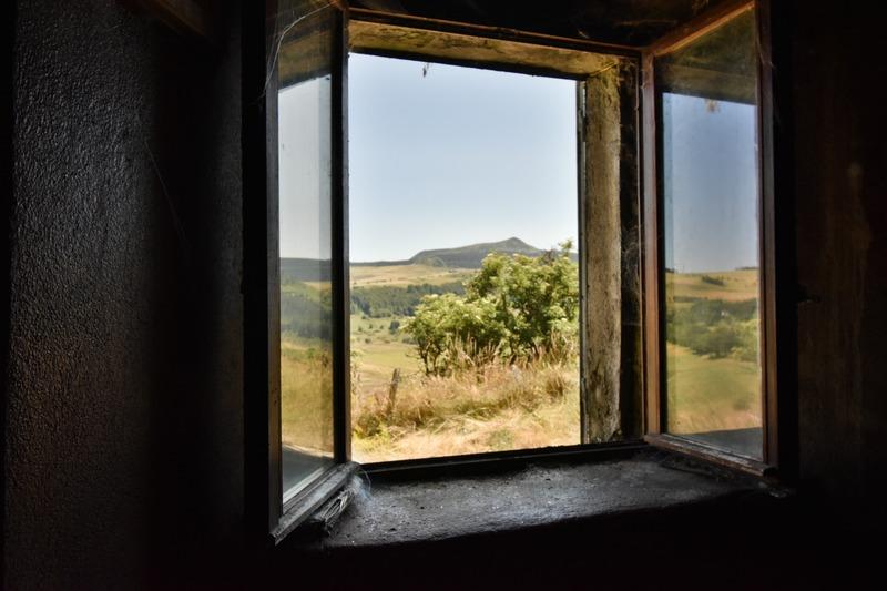 Maison en pierre - 350 m² - 3 pièces