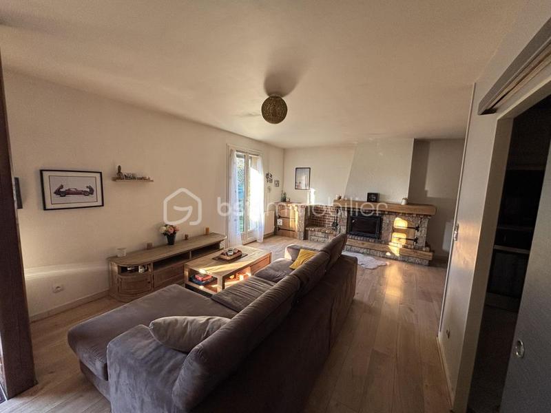 Maison traditionnelle - 73 m² - 4 pièces