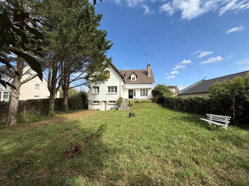 Maison - 163 m² - 6 pièces