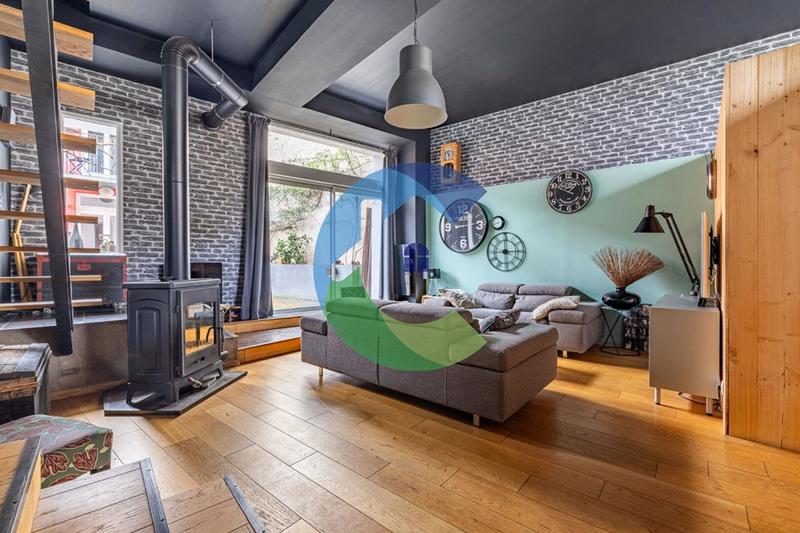 Maison - 175 m² - 7 pièces